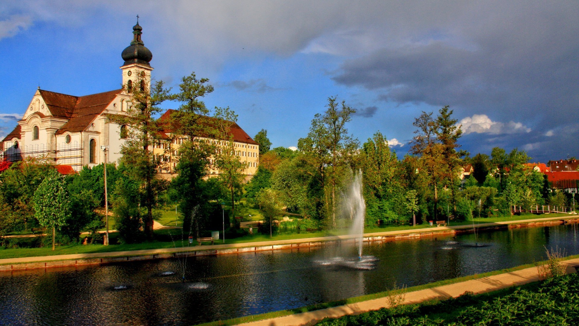 water architecture travel river lake outdoors tree reflection building sky city summer park fountain old pool nature